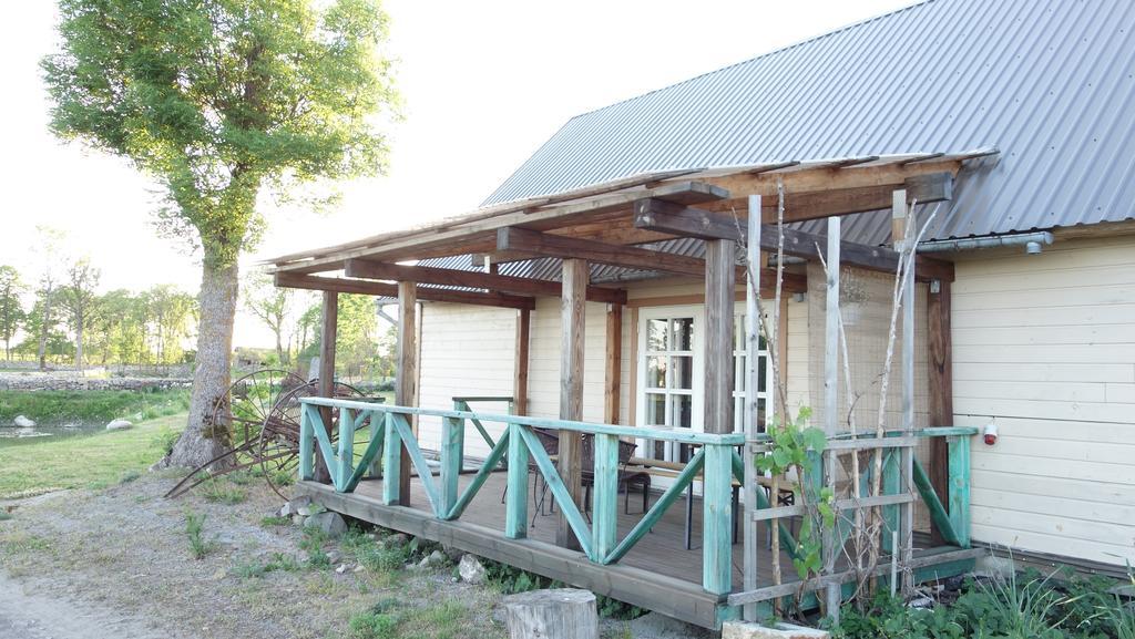 Adu-Jaani Kodumajutus Bed & Breakfast Matja Exterior foto